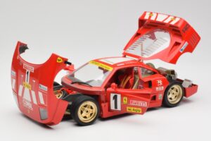 Ferrari F40 Evoluzione Bburago 1:18 3042 Kov – obrázek 2 z 8
