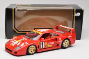 Ferrari F40 Evoluzione Bburago 1:18 3042 Kov – obrázek 8 z 8