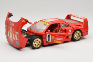 Ferrari F40 Evoluzione #1 Pirelli Červený 1992 Bburago 1:18 3042-P1 Kov – obrázek 2 z 8