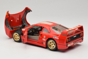 Ferrari F40 Evoluzione #1 Pirelli Červený 1992 Bburago 1:18 3042-P1 Kov – obrázek 5 z 8