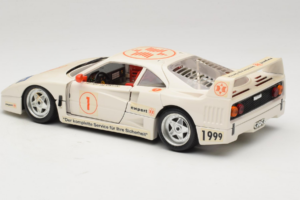 Ferrari F40 #1 Expert Bílý 1987 Bburago 1:18 3332-W2 Kov – obrázek 7 z 8