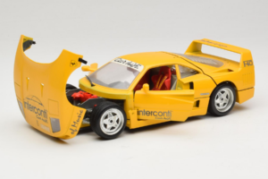 Ferrari F40 Interconti Car HiFi Žlutý Bburago 1:18 3032-I1 Kov – obrázek 2 z 8