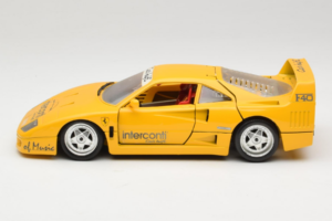 Ferrari F40 Interconti Car HiFi Žlutý Bburago 1:18 3032-I1 Kov – obrázek 4 z 8