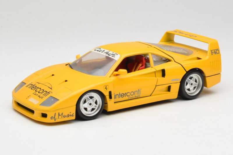 Ferrari F40 Interconti Car HiFi Žlutý Bburago 1:18 3032-I1 Kov