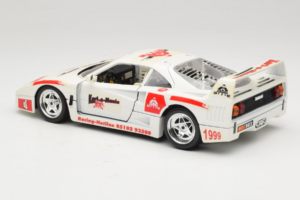 Ferrari F40 Kart-o-Mania Bílý Bburago 1:18 3332-W3 Kov – obrázek 7 z 8