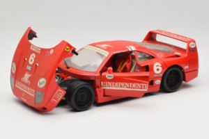 Ferrari F40 #6 V. Colombo L'Indipendente Červený 1987 Bburago 1:18 3032-L1 Kov – obrázek 2 z 8