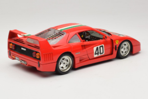 Ferrari F40 #40 Červený s Italskou Vlajkou Bburago 1:18 3032-P1 Kov – obrázek 3 z 8