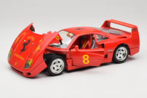 Ferrari F40 #8 Bevro International Červený 1987 Bburago 1:18 3332-P3 Kov – obrázek 2 z 8