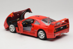 Ferrari F40 #8 Bevro International Červený 1987 Bburago 1:18 3332-P3 Kov – obrázek 5 z 8