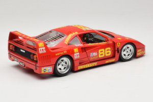 Ferrari F40 LM #86 Ch. Pozzi IMSA 24 Hours of Le Mans 1985 Červený Bburago 1:18 3332-P6 Kov – obrázek 3 z 8