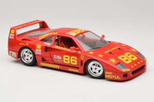 Ferrari F40 LM #86 Ch. Pozzi IMSA 24 Hours of Le Mans 1985 Červený Bburago 1:18 3332-P6 Kov – obrázek 6 z 8