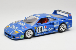 Ferrari F40 #34 M. Ferte / Thavenin / Palau Pilot Modrý 1987 Bburago 1:18 3032-B1 Kov