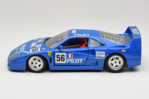Ferrari F40 Pilot #56 Modrý Bburago 1:18 3332-BL1 Kov – obrázek 4 z 8