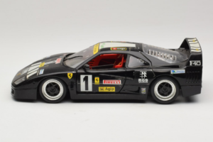 Ferrari F40 Pirelli Agip #1 Černý Bburago 1:18 3332-B1 Kov – obrázek 4 z 8