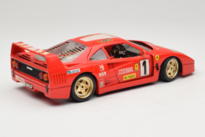 Ferrari F40 Pirelli Agip #1 Ferrari Club Italia Červený Bburago 1:18 3032-P2 Kov – obrázek 3 z 8