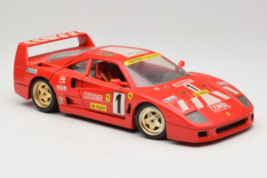 Ferrari F40 Pirelli Agip #1 Ferrari Club Italia Červený Bburago 1:18 3032-P2 Kov – obrázek 6 z 8