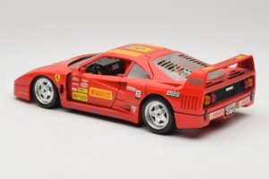 Ferrari F40 Pirelli BBS Červený Bburago 1:18 3032-P4 Kov – obrázek 7 z 8