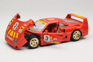 Ferrari F40 #3 Pirelli Červený 1987 Bburago 1:18 3332-P4 Kov – obrázek 2 z 8