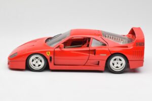 Ferrari F40 Červený Bburago 1:18 3032 Kov – obrázek 4 z 8