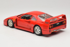 Ferrari F40 Červený Diamond Edition Bburago 1:18 3022-P1 Kov – obrázek 7 z 8
