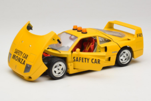 Ferrari F40 Safety Car Žlutý Bburago 1:18 3032-Y2 Kov – obrázek 2 z 8