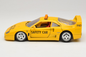 Ferrari F40 Safety Car Žlutý Bburago 1:18 3032-Y2 Kov – obrázek 4 z 8