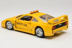 Ferrari F40 Safety Car Žlutý Bburago 1:18 3032-Y2 Kov – obrázek 7 z 8