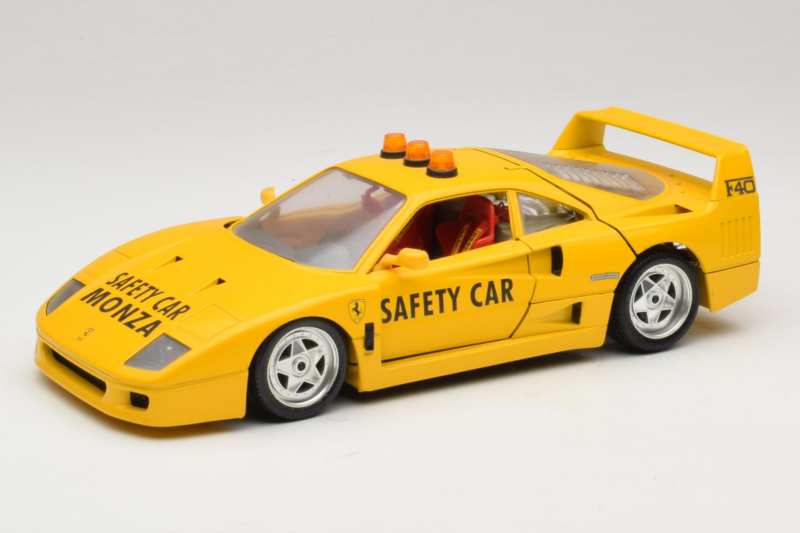 Ferrari F40 Safety Car Žlutý Bburago 1:18 3032-Y2 Kov
