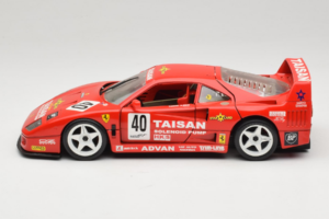 Ferrari F40 #40 T. Ohta / A. Reid Taisan Červený 1987 Bburago 1:18 3022-T1 Kov – obrázek 4 z 8