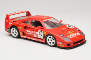 Ferrari F40 #40 T. Ohta / A. Reid Taisan Červený 1987 Bburago 1:18 3022-T1 Kov – obrázek 6 z 8