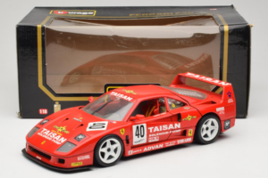Ferrari F40 #40 T. Ohta / A. Reid Taisan Červený 1987 Bburago 1:18 3022-T1 Kov – obrázek 8 z 8
