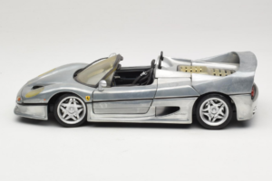 Ferrari F50 Kabriolet Chrome Silver Limitovaná Edice Hot Wheels 1:18 25741 Kov – obrázek 4 z 8