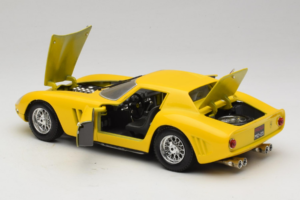 Ferrari 250 GTO Žlutý Guiloy 1:18 67525 Kov – obrázek 5 z 8