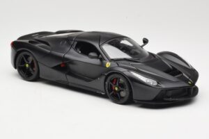 Ferrari LaFerrari F150 Matte Black Bburago 1:18 18-16901BK Kov – obrázek 6 z 8