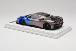 Ferrari SF90 Novitec Blue Grey Metallic IVY 1:18 REMC029 Pryskyřice – obrázek 5 z 7