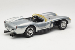 Ferrari Testa Rossa Chrome Silver Hot Wheels 1:18 25737 Kov – obrázek 3 z 8