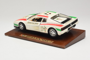 Ferrari Testarossa Italia 90 Bílý Bburago 1:18 3059-W1 Kov – obrázek 6 z 8