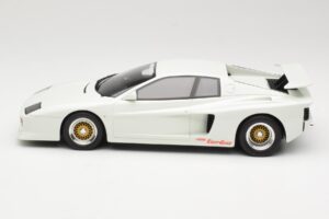 Ferrari Testarossa Koenig Specials Bi-Turbo Bílý GT Spirit 1:18 KJ012 Pryskyřice – obrázek 3 z 6
