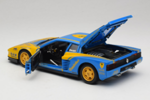 Ferrari Testarossa Bburago 1:18 7019 Kov – obrázek 5 z 8