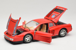 Ferrari Testarossa PPG Auto Refinish Červený Bburago 1:18 3039-P3 Kov – obrázek 2 z 8