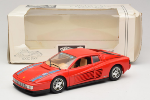 Ferrari Testarossa PPG Auto Refinish Červený Bburago 1:18 3039-P3 Kov – obrázek 8 z 8