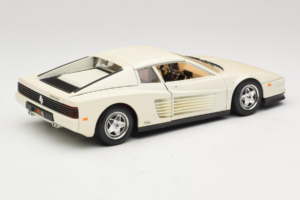 Ferrari Testarossa Bílý Bburago 1:18 3019-W1 Kov – obrázek 3 z 8