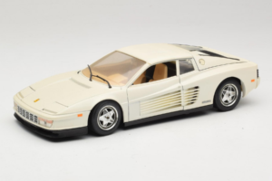 Ferrari Testarossa Bílý Bburago 1:18 3019-W1 Kov