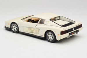 Ferrari Testarossa Bílý Bburago 1:18 3019-W1 Kov – obrázek 7 z 8