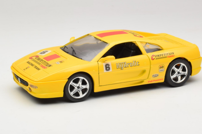 Ferrari F355 Berlinetta Racing Žlutý Solido 1:18 9009-Y1 Kov