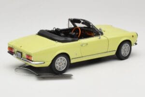 Fiat 124 Spider BS1 Žlutý Sun Star 1:18 4921 Kov – obrázek 3 z 8