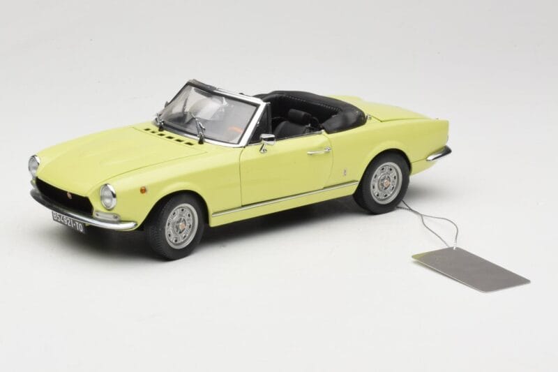 Fiat 124 Spider BS1 Žlutý Sun Star 1:18 4921 Kov