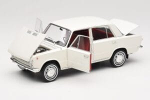 Fiat 124 Bílý IXO 1:18 18CMC205OP Kov – obrázek 2 z 8