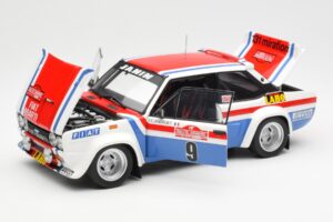 Fiat 131 Abarth Fiat France #9 J-C. Andruet / C. Delferrier Winner Rally Sanremo 1977 Kyosho 1:18 08375A Kov – obrázek 2 z 8