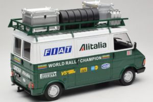 Fiat 242 Alitalia Rally Team Assistance With Trailer 1978 IXO 1:18 18CMC027WX Kov – obrázek 3 z 7